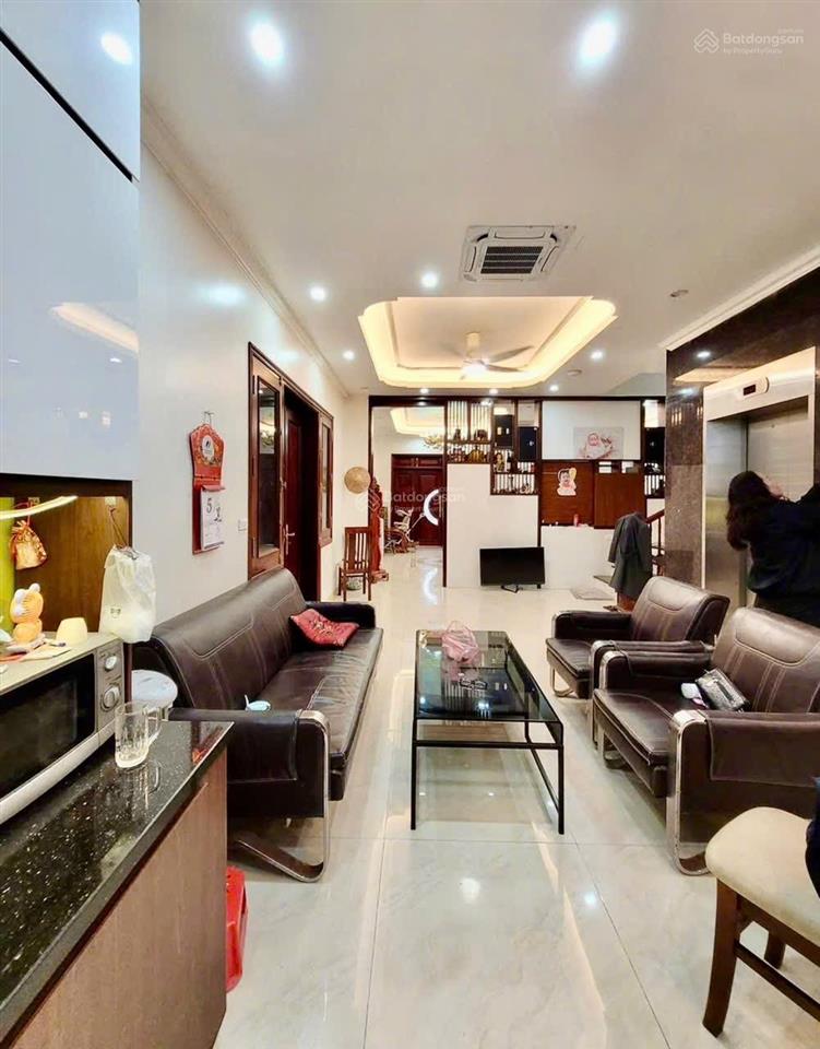 8 tầng, thang máy, căn áp góc, cạnh đường đôi văn khê, hà đông. 50m2, chỉ 18 tỷ hơn.