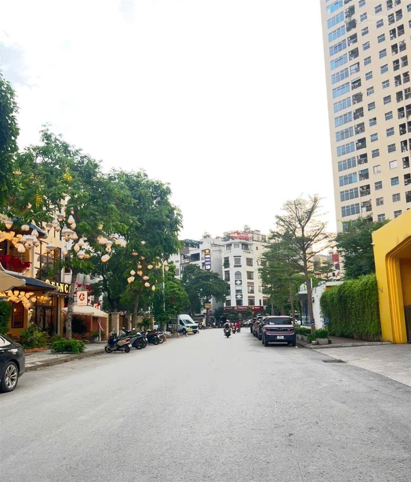 8 tầng, thang máy, căn áp góc, cạnh đường đôi văn khê, hà đông. 50m2, chỉ 18 tỷ hơn.