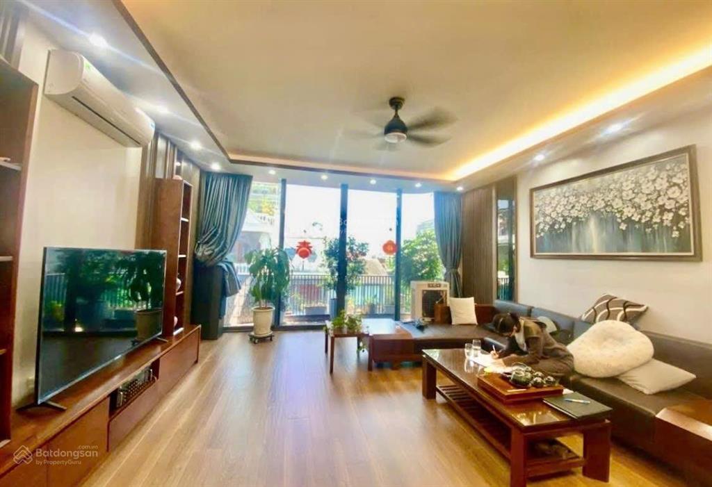 Bán liền kề kđt văn quán, hà đông. dt 85m2, 5 tầng, giá 21,x tỷ. ô thang máy.