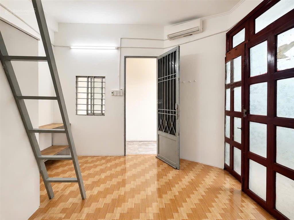 Cho thuê nhà trọ 20m2 bancong  4 triệu ở quốc lộ 13, p bình thạnh, hcm hot!