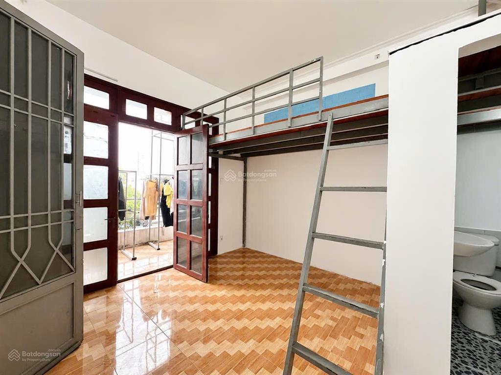 Cho thuê nhà trọ 20m2 bancong  4 triệu ở quốc lộ 13, p bình thạnh, hcm hot!