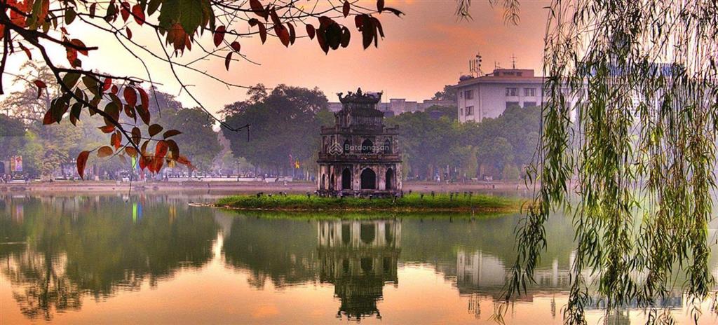 Bán nhà quận hoàn kiếm phố cổ trong biệt thự pháp xây lô góc oto đỗ cửa diện tích đẹp giá nhẹ