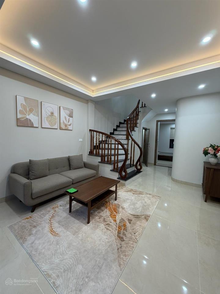 Hàng hiếm 12 tỷ 69m lệ mật, long biên