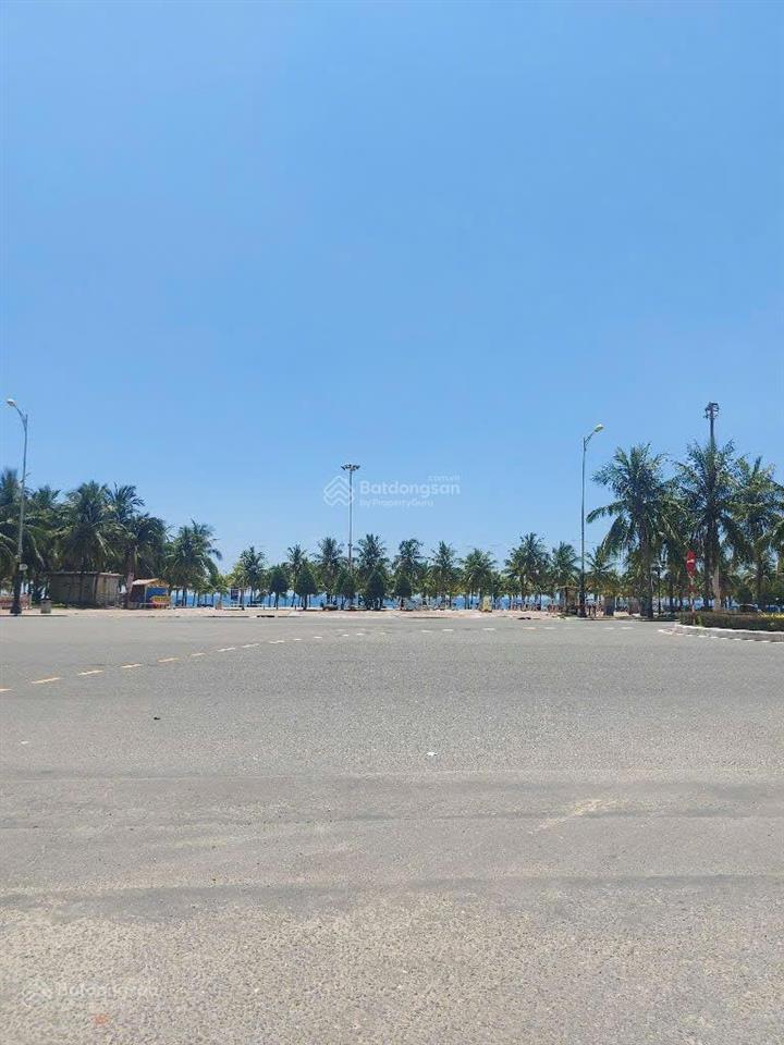 Bán đất biệt thự đường lê mạnh trinh dt 292,5m2 sơn trà đà nẵng  cách biển mỹ khê 200m