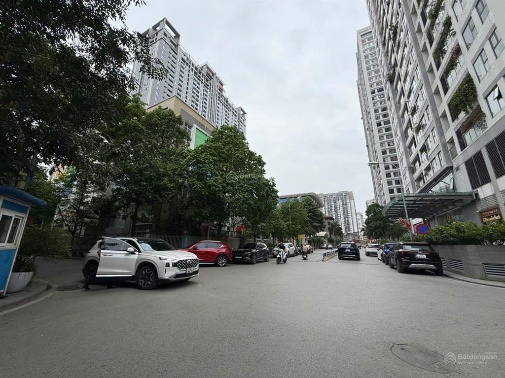Siêu phẩm lõi thanh xuân nhà phố khuất duy tiến 38m x 5t  ô tô tránh  vỉa hè  nhỉnh 20 tỷ