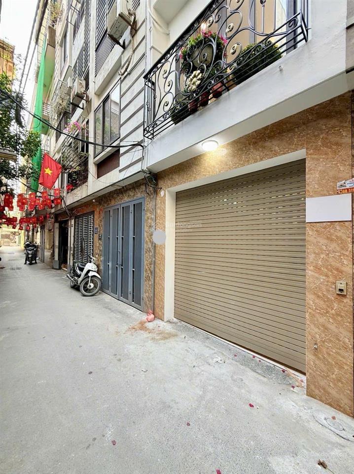 Bán gấp nhà 34m x 5 tầng thịnh liệt hoàng mai  phân lô ô tô tránh full nội thất hơn 10 tỷ