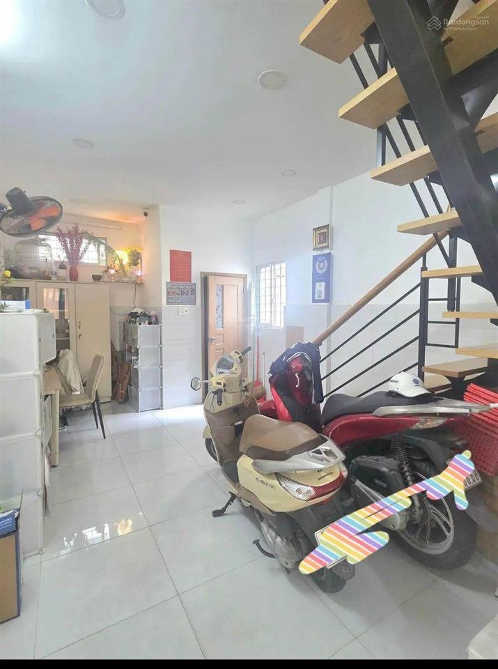 Bán gấp phan đăng lưu .dt 33m..nhỉnh 7tỷ