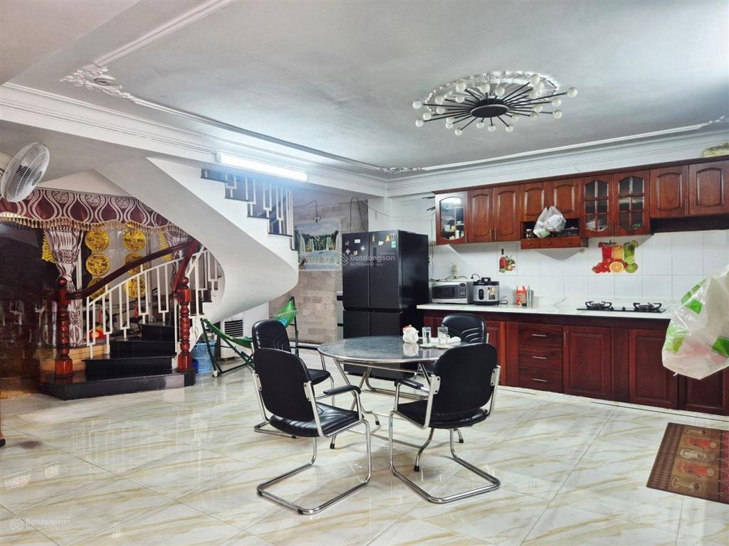 Nhà 124m chu văn an 9pn công viên sau nhà đậu nhiều ô tô 32 tỷ thương lượng mạnh