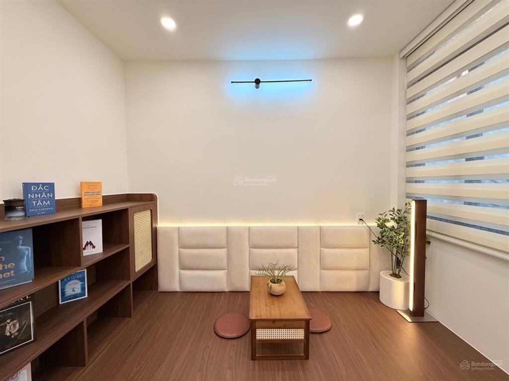 6 tỷ mấy mua được căn nhà có cả phòng trà & khoảng xanh riêng!