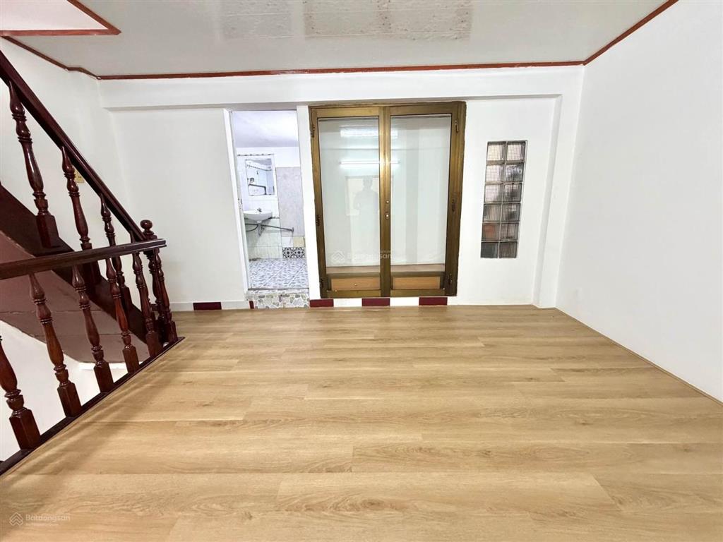 Hiếm  kẹt tiền cần bán gấp nhà 3 tầng, chiến thắng, gần hoàng văn thụ, pn không qh, lg  hieu htpc