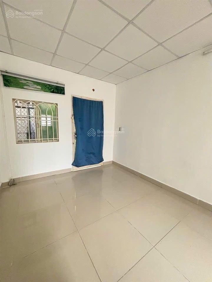 Nhà hẻm thông, giá tốt đường phan văn trị, gần bà chiểu, sổ vuông đẹp, gần hẻm ô tô