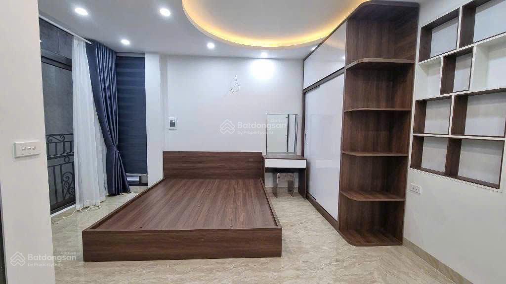 Bán nhà trương định, dt 31m2, 3pn, 3wc, chỉ 5,99 tỷ, sổ đỏ cc,  o.9.7.1.9.8.2.1.8.7