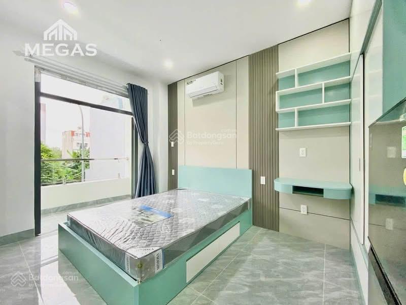 Studio mới keng, đẹp, rộng và mới ngay vòng xoay dân chủ, tiện di chuyển trung tâm