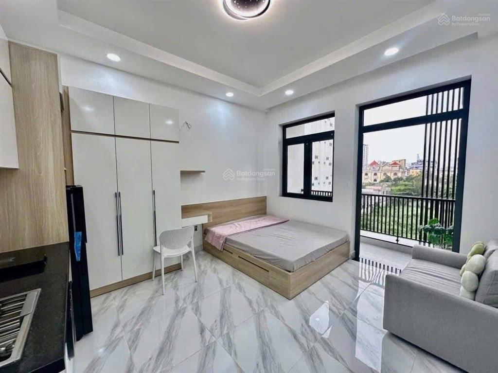 Căn hộ dịch vụ cao cấp full nt hiện đại ngay lê văn sỹ quận 3