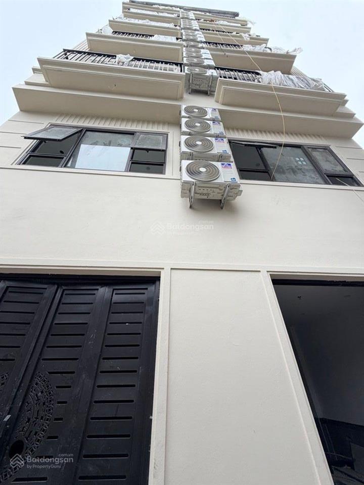 Bán căn hộ dịch vụ phường long biên cực hiếm, 100 m2, 8 tầng, thang máy, dòng tiền 1,6 tỷ/năm.