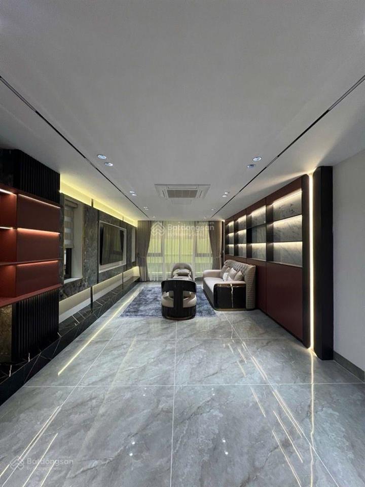 Bán nhà nguyễn văn cừ, ô tô tránh, lô góc 3 mặt thoáng, 50m2, 8 tầng, thang máy, giá chỉ 23.5 tỷ.