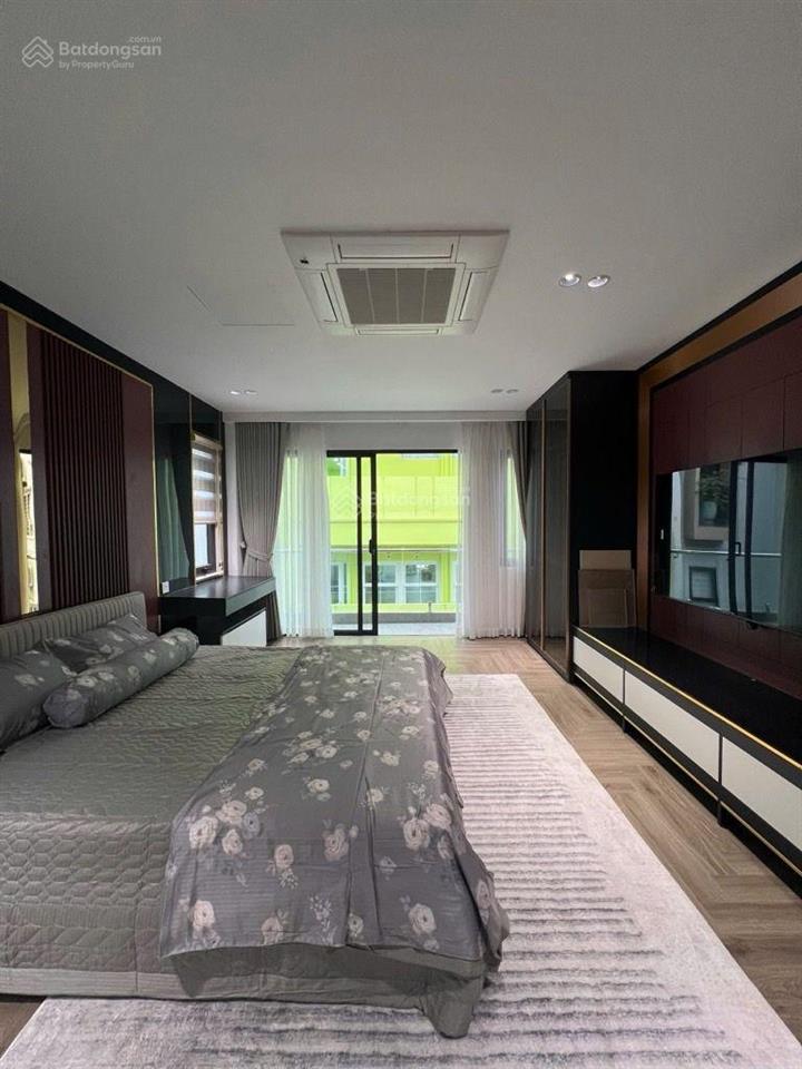 Bán nhà nguyễn văn cừ, ô tô tránh, lô góc 3 mặt thoáng, 50m2, 8 tầng, thang máy, giá chỉ 23.5 tỷ.