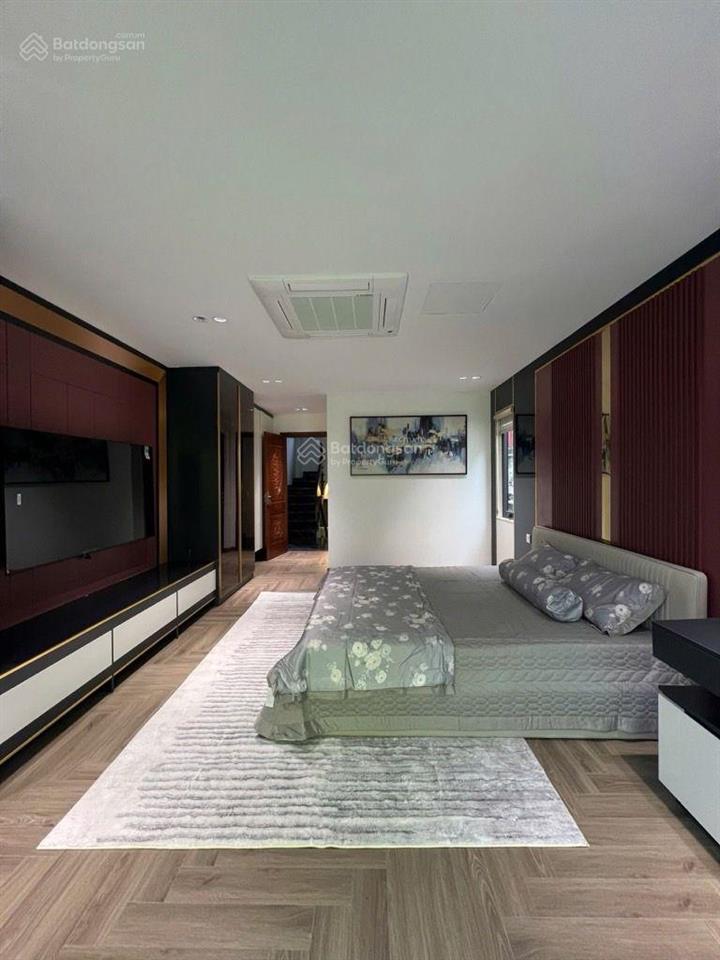 Bán nhà nguyễn văn cừ, ô tô tránh, lô góc 3 mặt thoáng, 50m2, 8 tầng, thang máy, giá chỉ 23.5 tỷ.