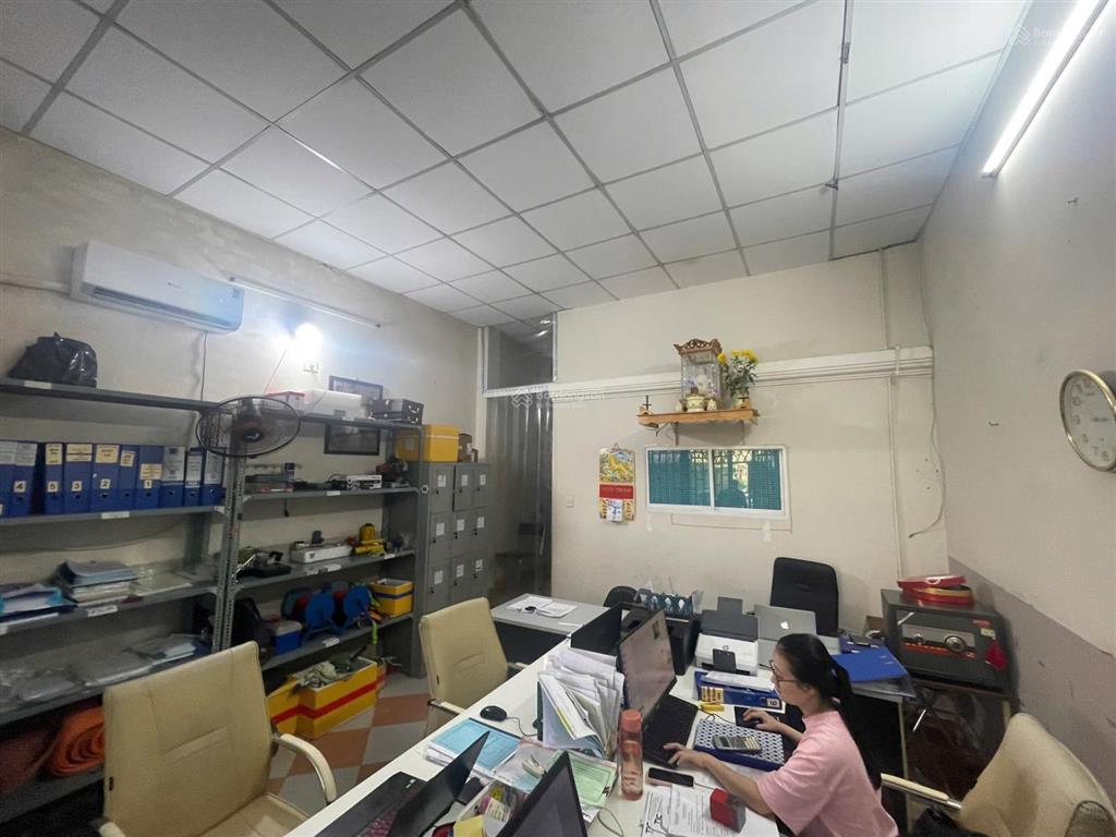 Cho thuê nhà c4 nguyễn thúy, gần biển