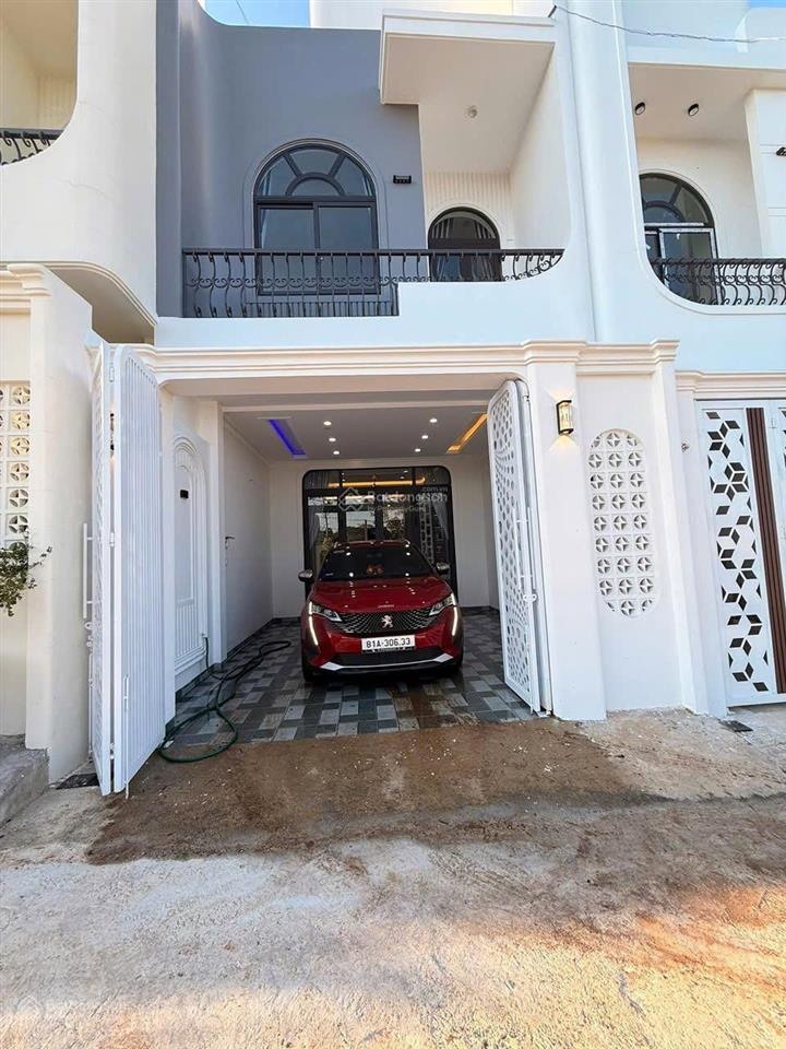 Bán nhà mới xây hẻm an dương vương