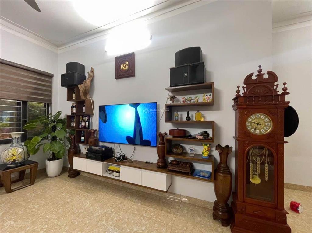 H.iếm nhà riêng 3 thoáng 150m2 6,6 tỷ ở quang minh mê linh hà nội.