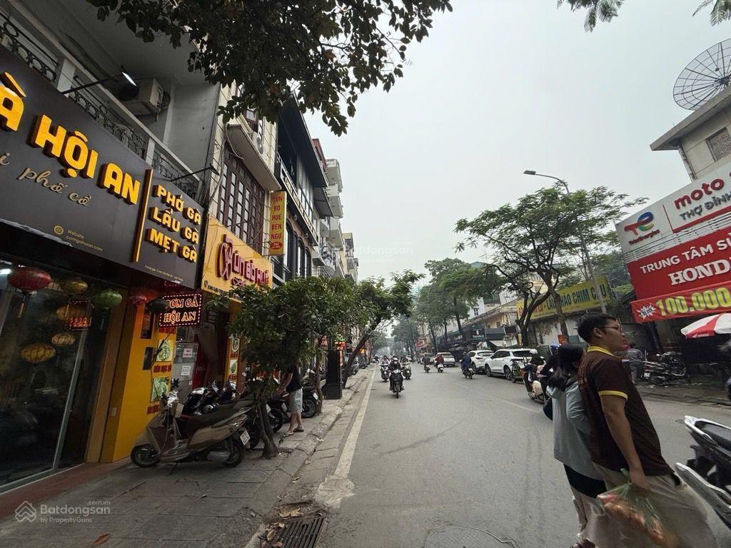 Chính chủ bán nhà phố lạc trung 63m2, kinh doanh 1 mặt phố ô tô tránh, vỉa hè rộng, 1 mặt ngõ ô tô