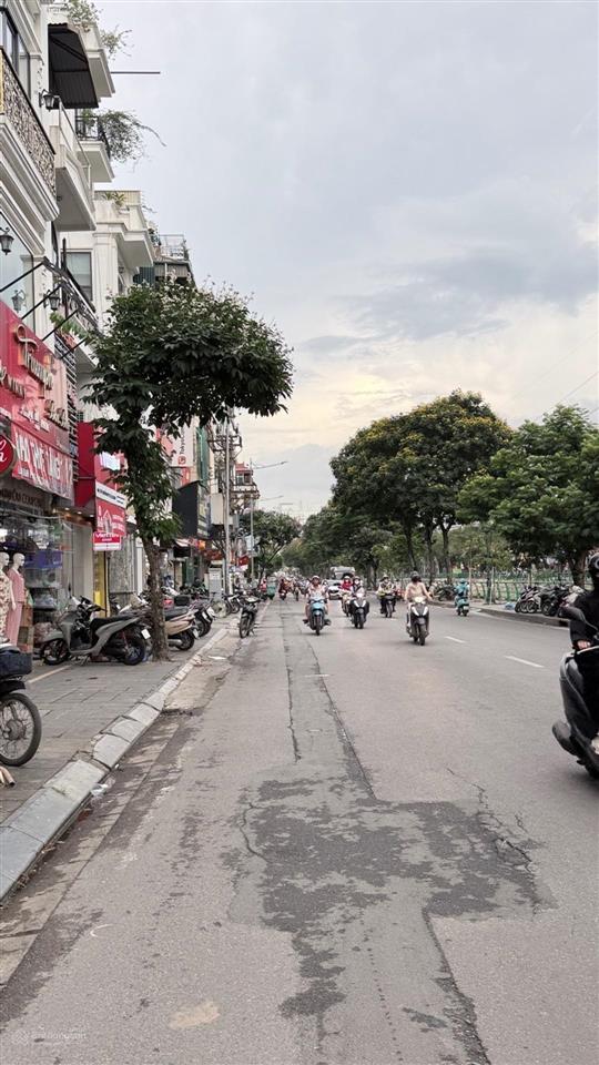 Mặt phố kim ngưu 68m, kinh doanh vỉa hè đá bóng, gần lô góc, 1 mặt phố, 1 mặt ngõ ô tô giá 29.8 tỷ