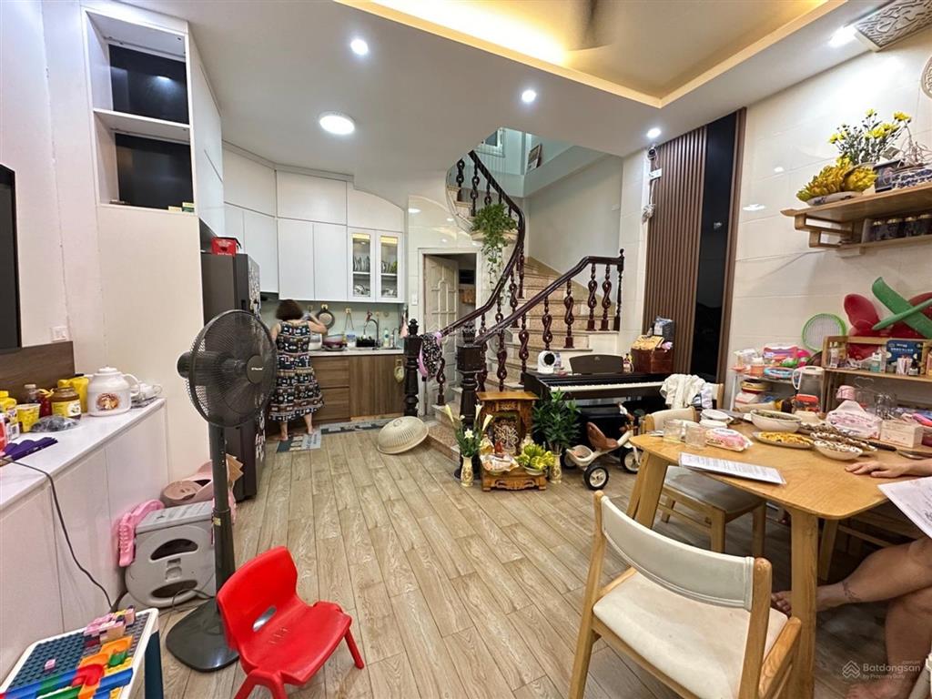Bạch mai 50m, 4 ngủ, ngõ nông, full nội thất, 8 tỷ