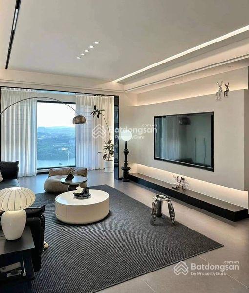 Bán căn hộ 2pn, full nhà đẹp tại screc tower  quận 3, giá ưu đãi 5,3 tỷ, 95m2
