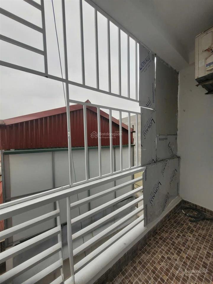Ccmn ngõ 58 nguyễn khánh toàn , dt 51m 2 ngủ,1 khách,1wc,full nội thất. giá 2,5 tỷ có thương lượng