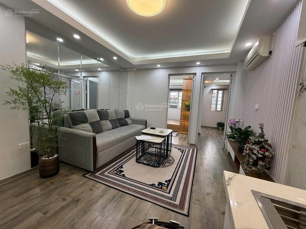 Ccmn thụy khuê,căn góc 2 ngủ,1 khách,1wc,1 bếp. dt 51m giá 2,4 tỷ
