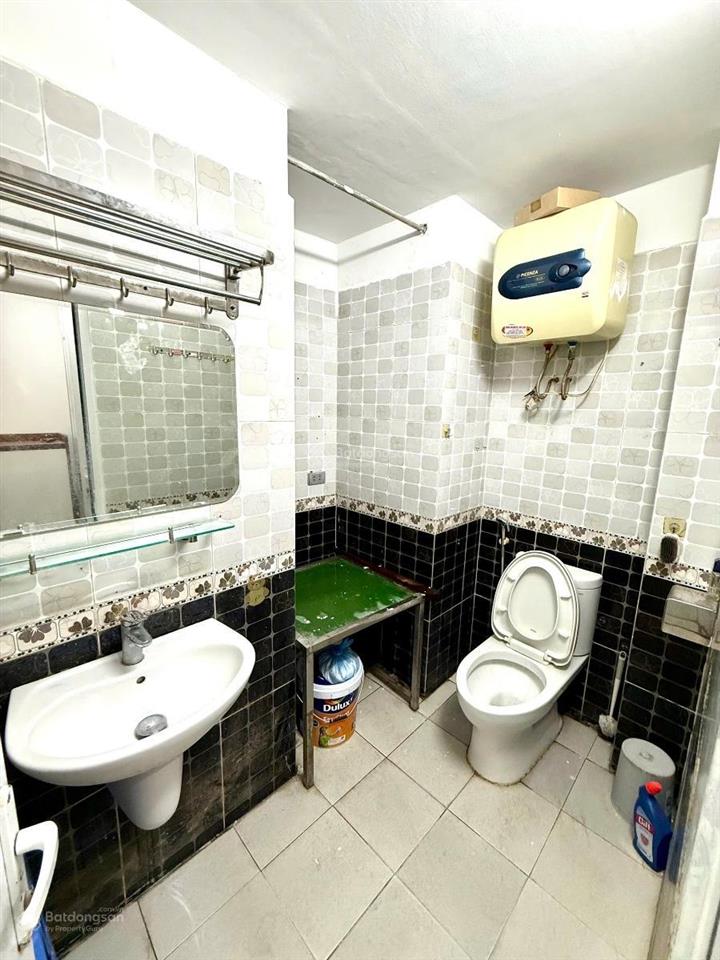 Ccmn thụy khuê,căn góc 2 ngủ,1 khách,1wc,1 bếp. dt 51m giá 2,4 tỷ
