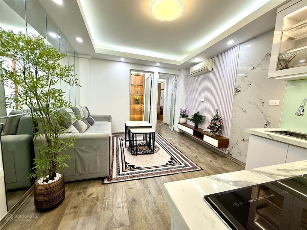 Ccmn thụy khuê,căn góc 2 ngủ,1 khách,1wc,1 bếp. dt 51m giá 2,4 tỷ