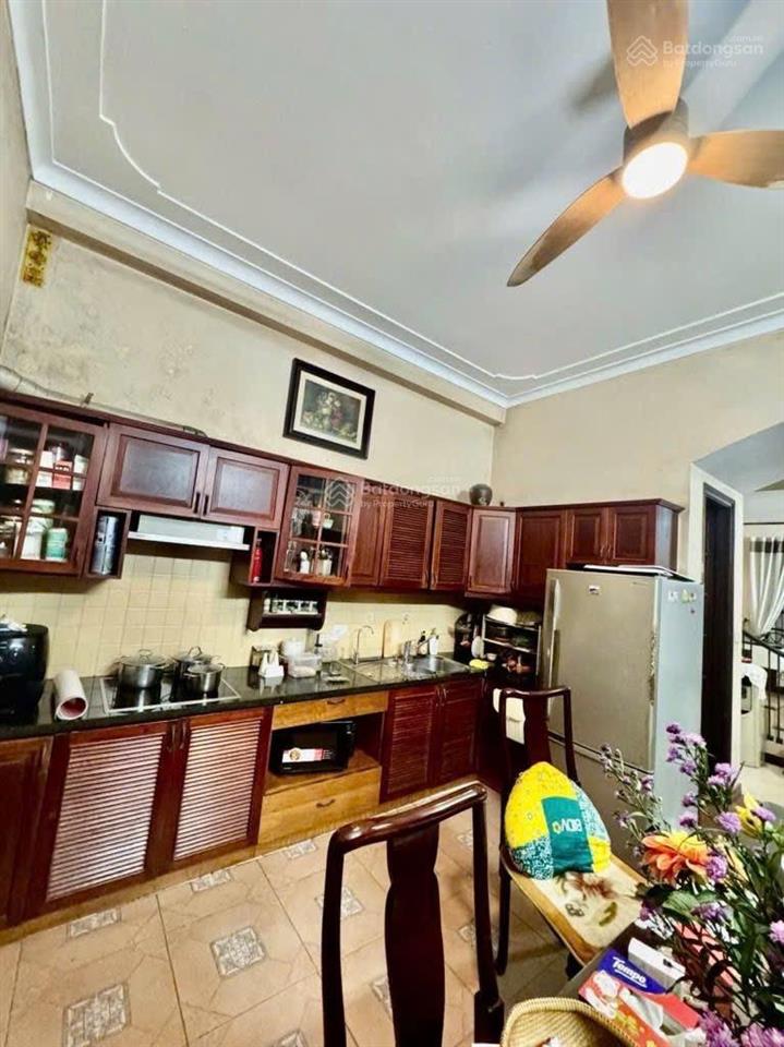 Chủ giảm sâu  ngộp thở nhà hoàng hoa thám  oto tải vào tận nhà  lô góc 3 mặt thoáng  kd đỉnh