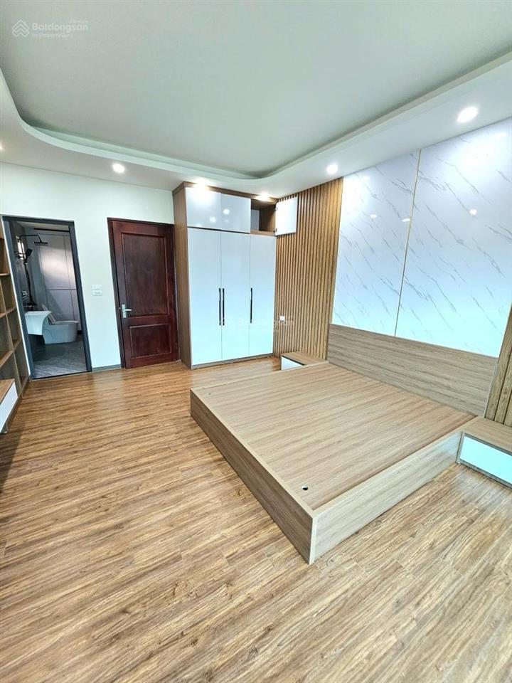 Siêu phẩm ngõ 376 đường bưởi  oto đỗ cửa  kinh doanh  6 tầng thang máy 56m2  nhà mới tinh