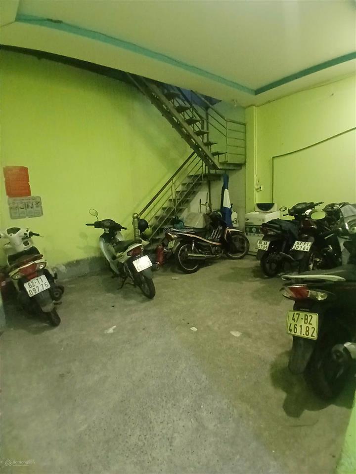 Tân phú  hẻm 6m thông  đường tân kỳ tân quý  5.4 x 15m  4 tầng  8.5 tỷ.