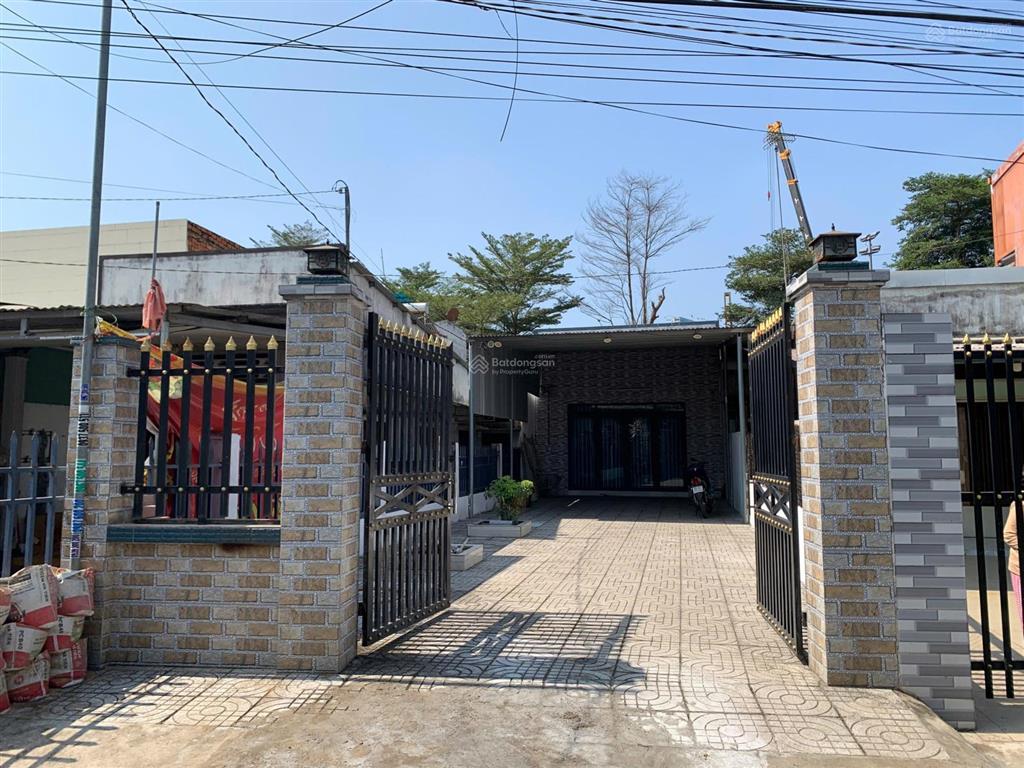 Cho thuê nhà nguyên căn 168m2 vòng xoay long thành, gần chợ đầu mối, kdc