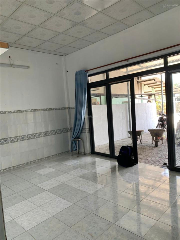 Cho thuê nhà nguyên căn 168m2 vòng xoay long thành, gần chợ đầu mối, kdc