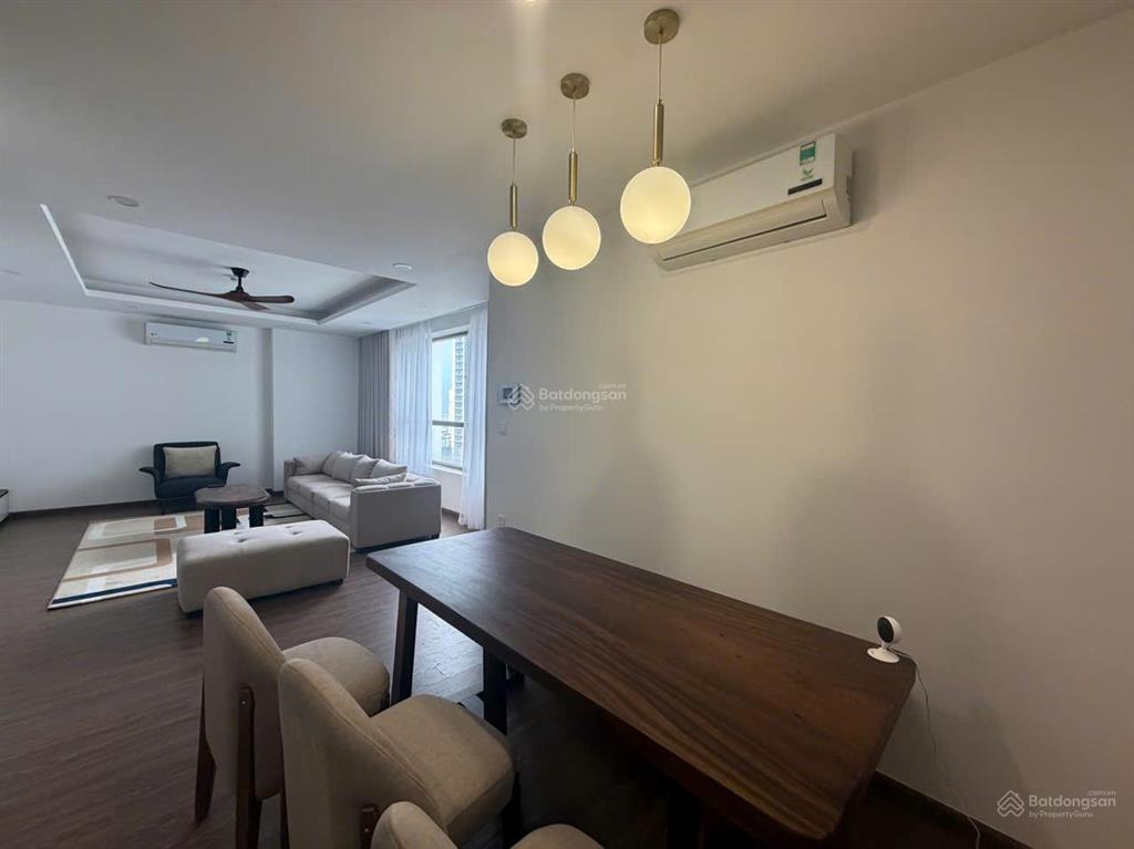 Chính chủ cho thuê căn 3pn tòa udic westlake  view lotte hồ tây , full đồ mới tinh chưa ở lần nào