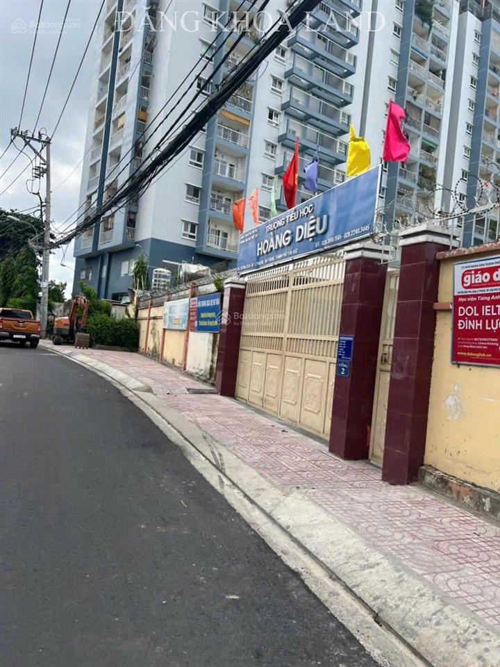 Cần bán gấp nhà đ8, linh trung  hẻm xe hơi  107m2 giá nhỉnh 6ty