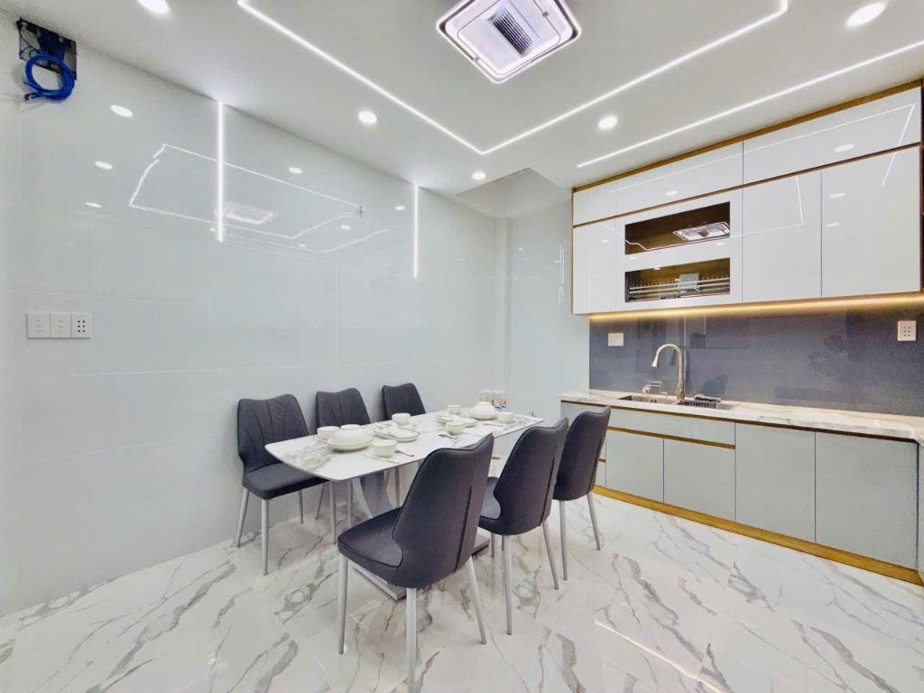 MUA NT TẶNG NHÀ HXH 111 PHẠM VĂN CHIÊU P14 4X14M 250M² SÀN 4 TẦNG ST CHỈ 8.9 TỶ TL