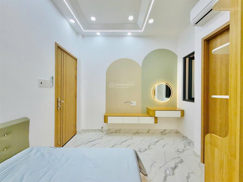 Mua nhà tặng nhà hxh 111 phạm văn chiêu p14 4x14m 250m sàn 4 tầng st chỉ 8.9 tỷ tl