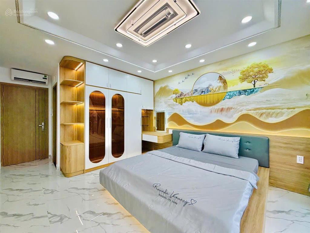 Mua nhà tặng nhà hxh 111 phạm văn chiêu p14 4x14m 250m sàn 4 tầng st chỉ 8.9 tỷ tl