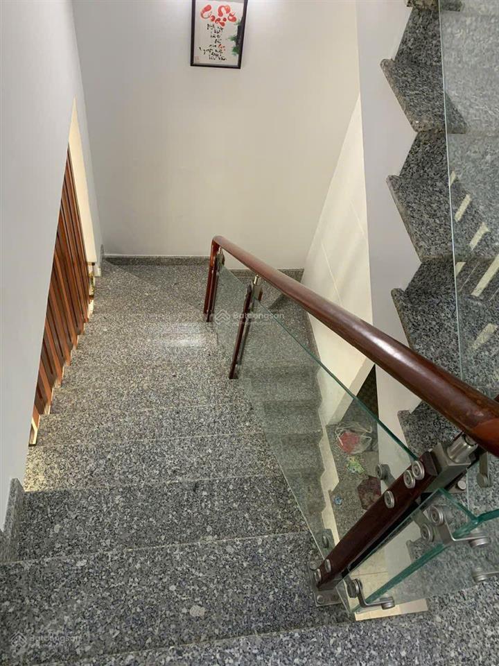 Bán chdv 81 phạm văn đồng p3 4,7x17 cn 80m² đct 13p tn 400tr/năm cách mặt tiền 30m, giá 9,5 tỷ tl