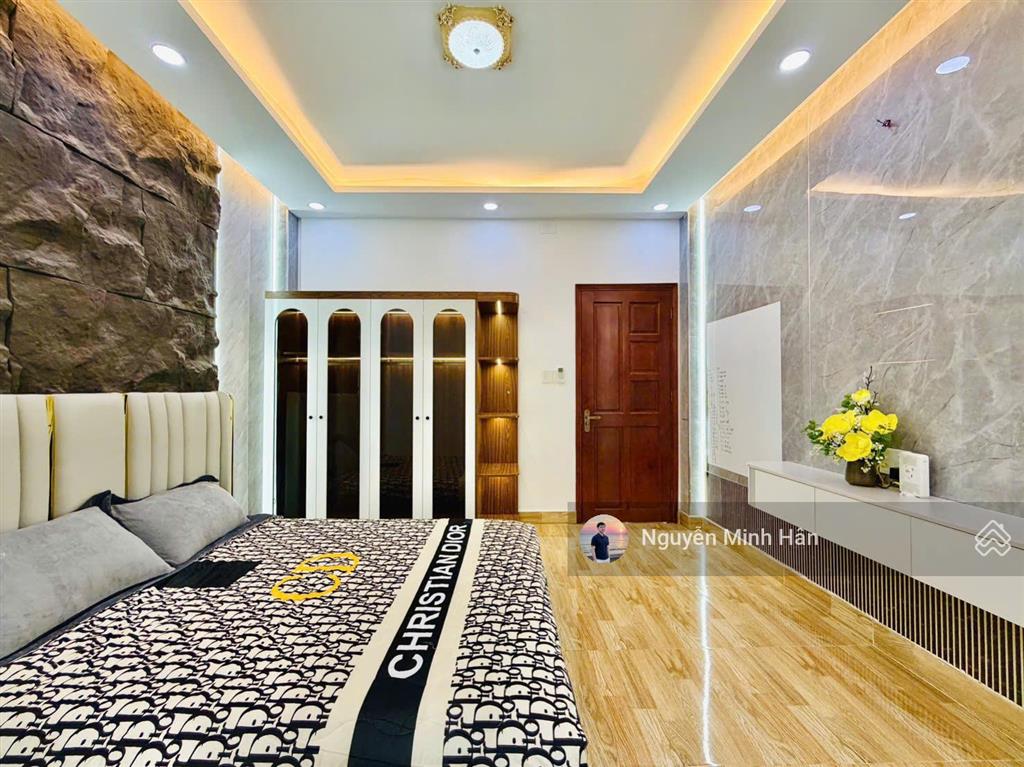 Mặt tiền kd nguyễn văn khối p8 4x16m cn 54m2, 6 lầu có thang máy, kd dòng tiền siêu tốt, 16,5 tỷ tl