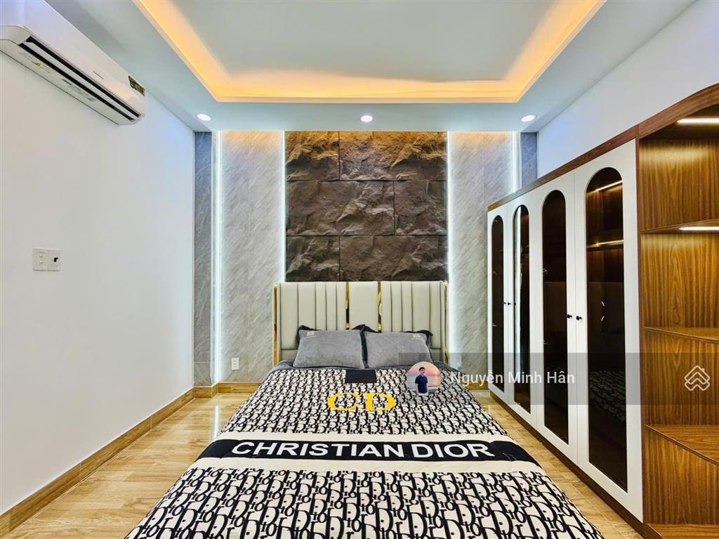 Mặt tiền kd nguyễn văn khối p8 4x16m cn 54m2, 6 lầu có thang máy, kd dòng tiền siêu tốt, 16,5 tỷ tl