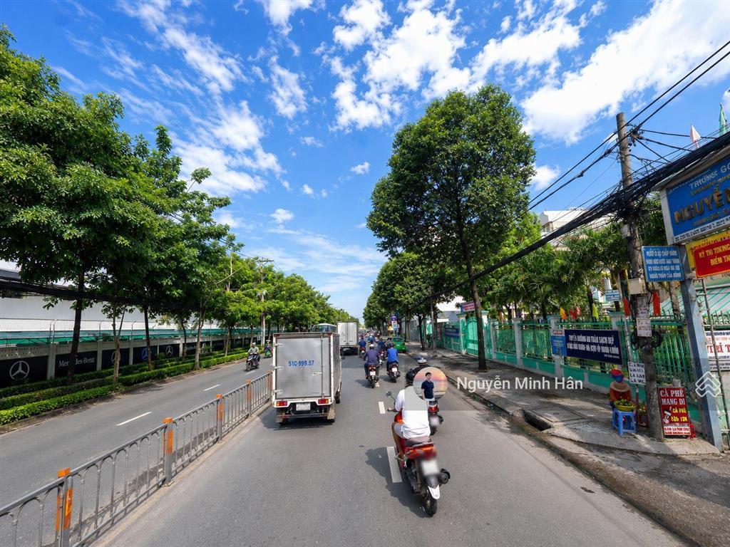 Mtkd sầm uất quang trung p8 4,5m x 17m cn 77,1m² 4l 5pn 3wc  đct 18tr/thg giá 14,5 tỷ tl