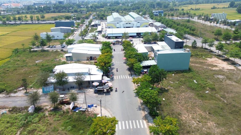 Đất nền chợ chiên đàn  đã có sổ  1,5** tỷ