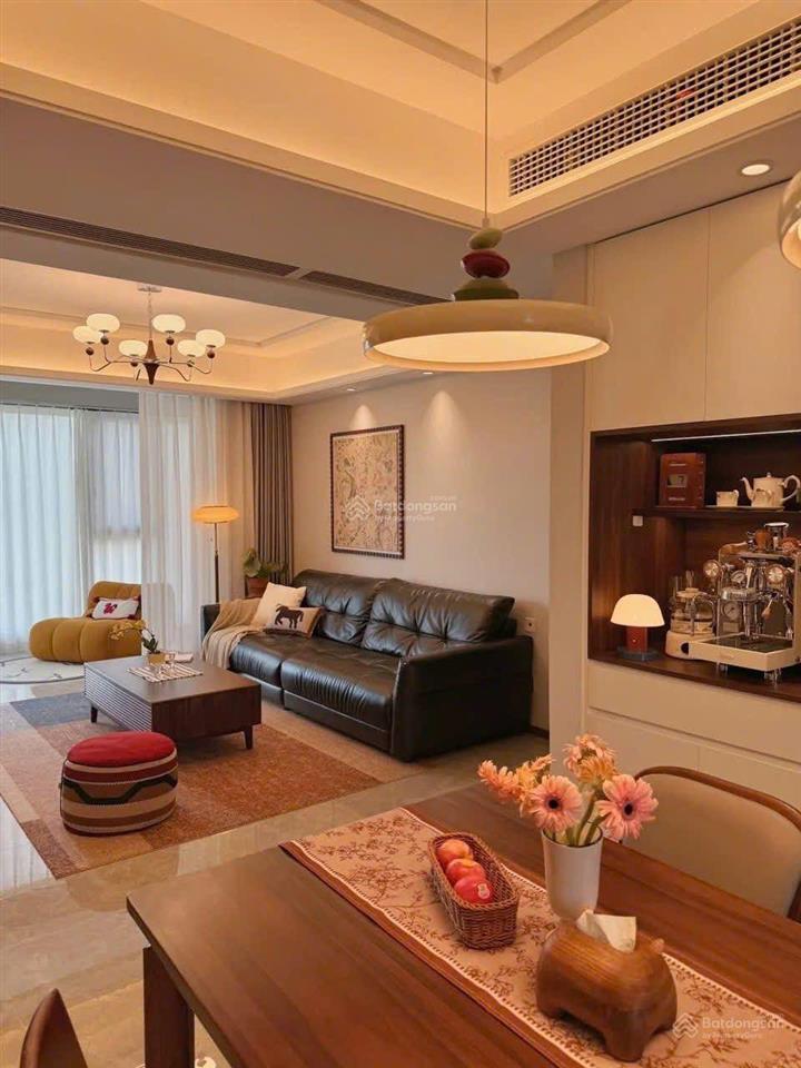 Bán cc 3pn, 2wc tại oriental plaza 685 âu cơ, 5 tỷ, 105m2