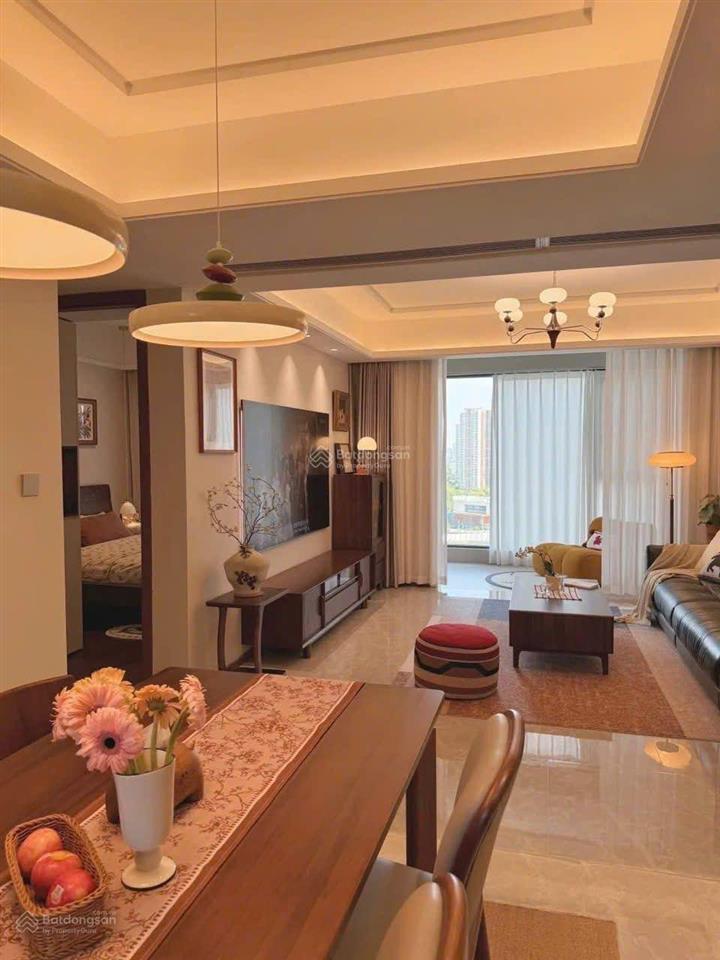 Căn hộ chung cư đẹp, nhiều tiện ích tại the prince residence, 7,5 tỷ, 72m2 có sổ